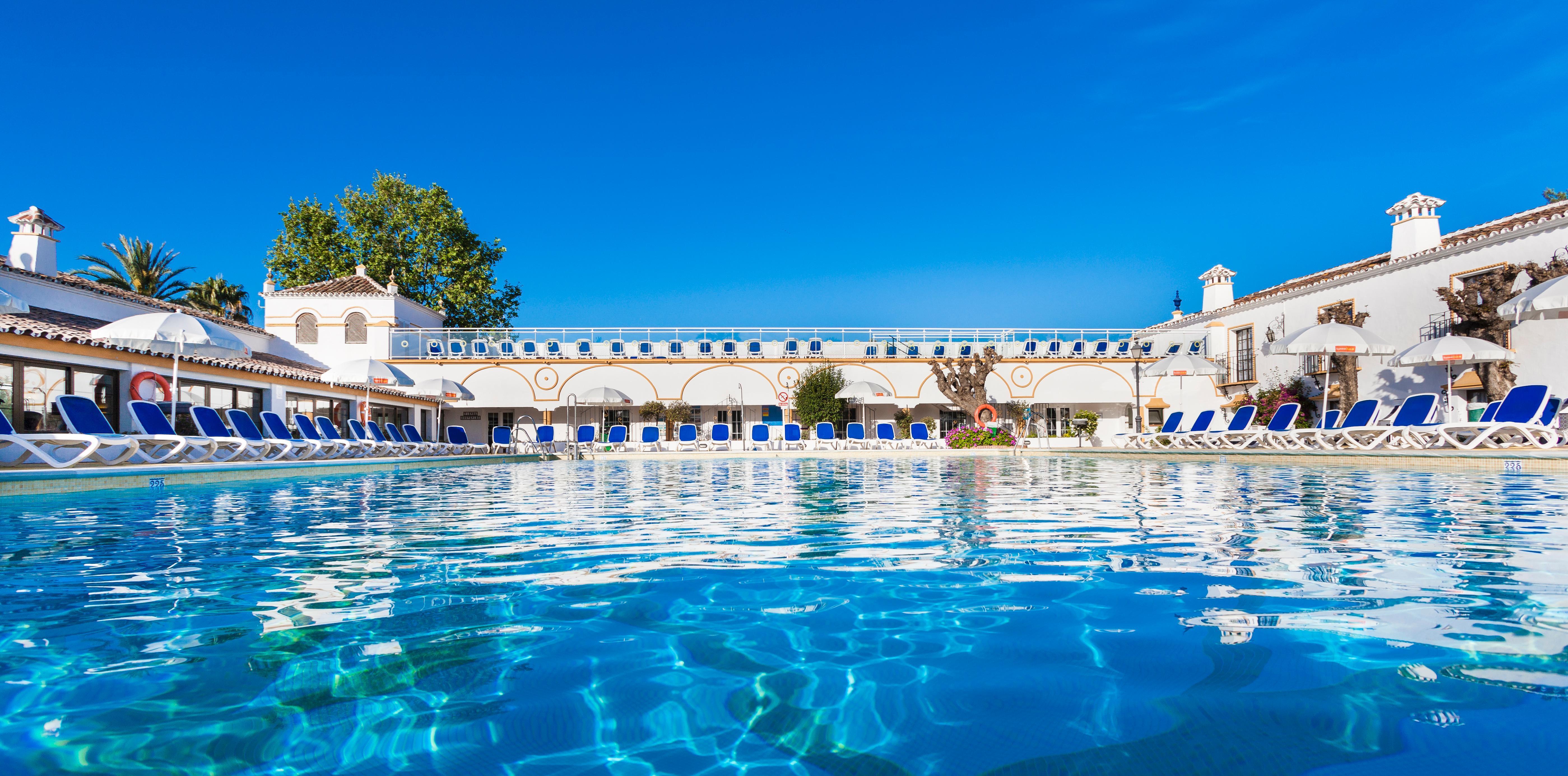 Globales Cortijo Blanco Hotel Marbella Bagian luar foto