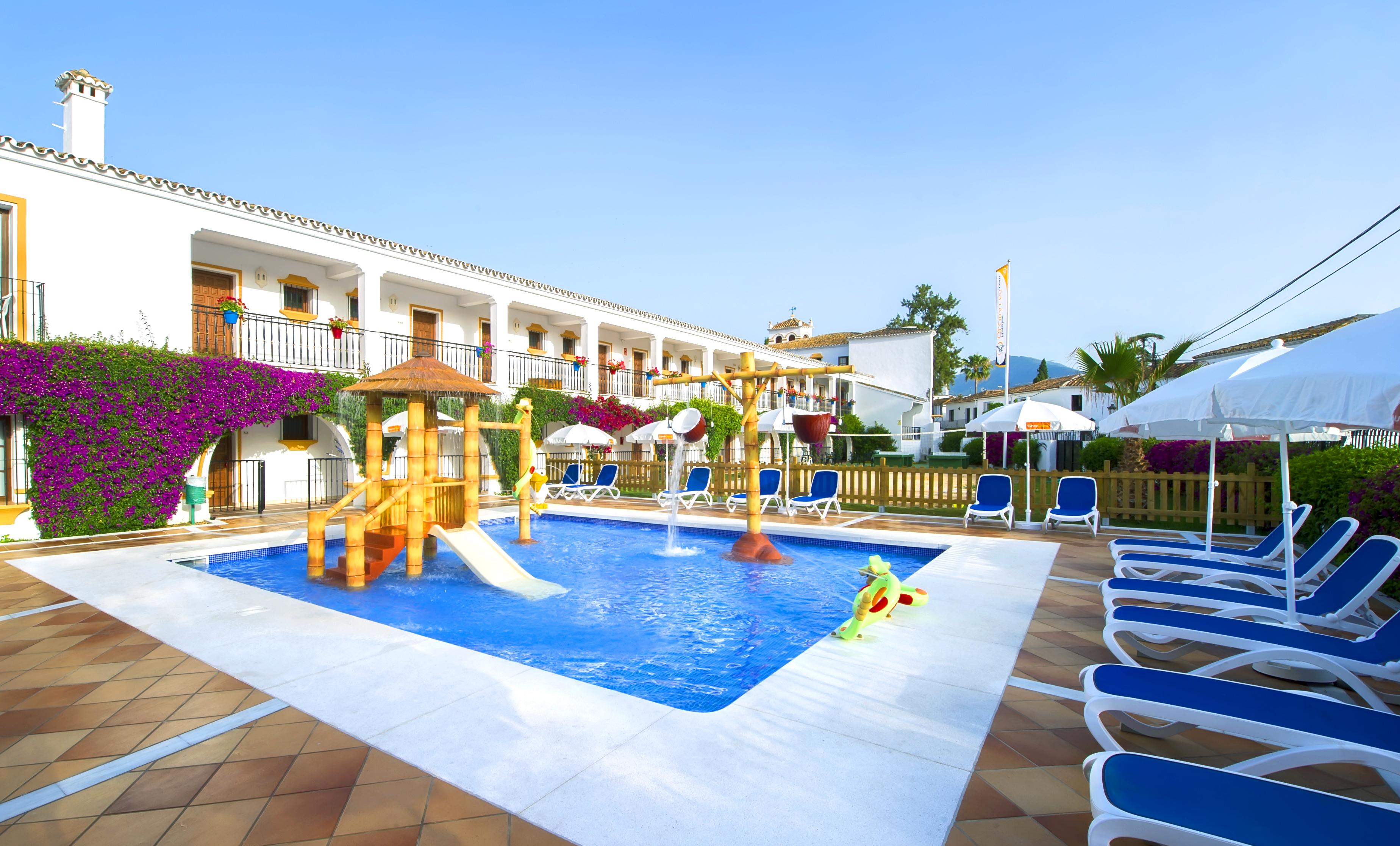 Globales Cortijo Blanco Hotel Marbella Bagian luar foto